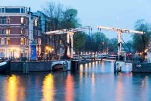 Drawbridge Nieuwe 'Herengracht' with dusk, Amsterdam, Holland, Netherlands Drawbridge Nieuwe 'Herengracht' with dusk, Amsterdam, Holland, Netherlands